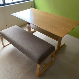 無印良品　リビングでもダイニングでもつかえるテーブルとベンチシー...