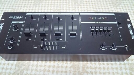 オーディオミキサー（ＤＪ用）