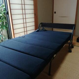 電動リクライニング折りたたみベッド　美品　宮付き