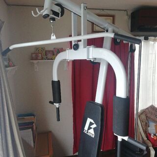 トレーニングマシンの画像