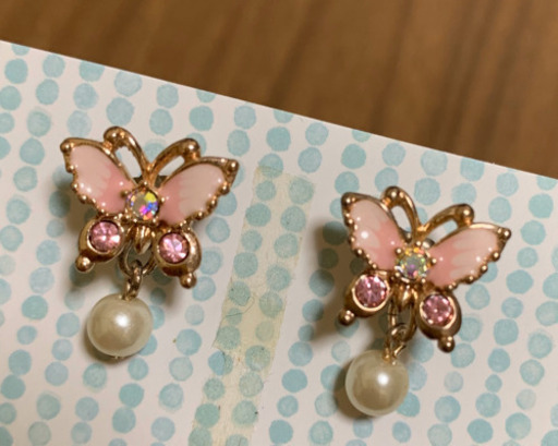 【ほぼ未使用】ANNA SUI ピアス　2 ANNA SUI（アナスイ） ピアス 蝶モチーフ 2WAYピアス レディース 