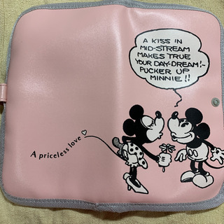 ディズニー　マルチケース