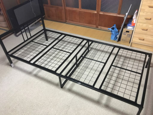 シングルベッド