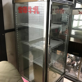 レトロ冷蔵庫