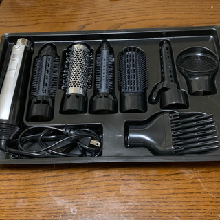 ドライヤー（7つのアタッチメントですが…）の画像