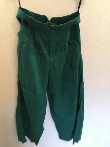 新品　ブルーベル　ガウチョパンツ　ストレッチ素材