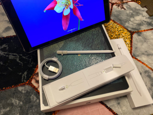 iPad pro 第2世代 12.9インチ 256GB WIFI 販売します