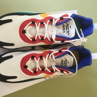 新品 Nike Air Max 270 React AO4971-002の画像