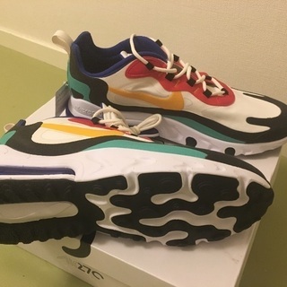 新品 Nike Air Max 270 React AO4971-002の画像