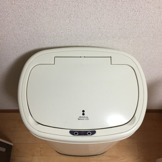 大容量68リットル  ゴミ箱