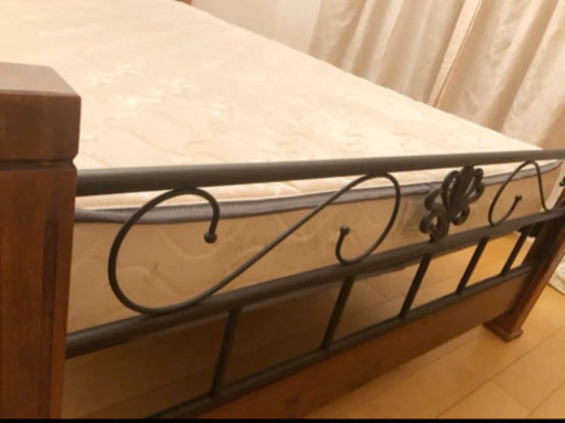 セミダブルベッド　美品