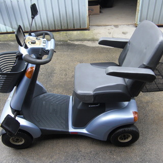 スズキ　セニアカー　ET-4A　　電動車椅子　　稼働品　　24V仕様