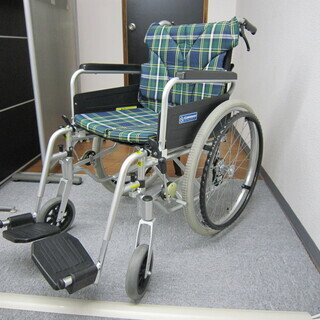 【中古】　車椅子 (カワムラ製）自走式