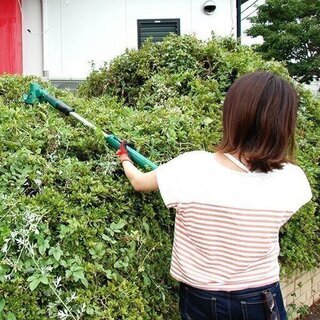 草刈り、草抜き、除草剤の散布、砂利敷、庭掃除、お庭・植木のお手入...