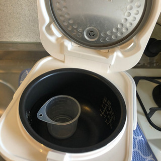 炊飯器の画像