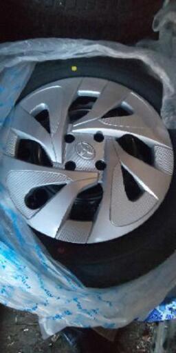 アクア トヨタ純正１５インチ