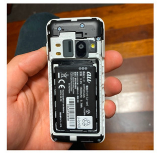 au GRATINA 4G 箱付の画像