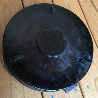 へそありつる付き 実用品 高級南部鉄器　岩鋳 すき焼き鍋 丸型 大 25ｃｍ 日本製 IH使用可の画像