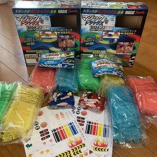 説明書箱あり☆マジックトラックス☆光る知育玩具レッドの画像