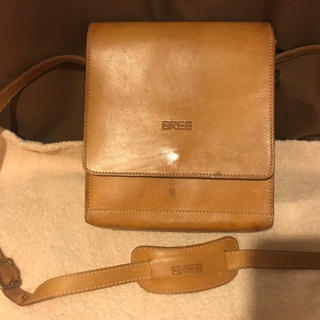 BREEヌメ革ショルダー