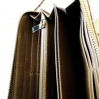 FURLA フルラ 長財布　ベージュ　セレブ愛用　高級感　ユニセックスの画像