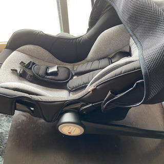 【最終値下げ】マムズキャリー　ベビーキャリー　ベビーシートの画像