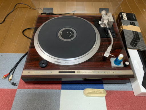 ターンテーブル