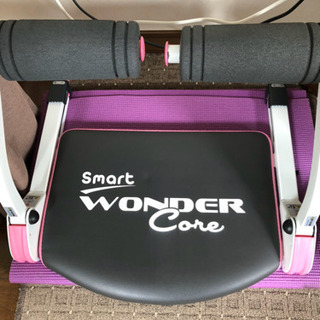 アンダーコアと腕立て用器具の画像