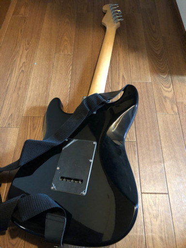 【緊急値下げ】7900→5900【早い者勝ち】エレキギター　ケース付き