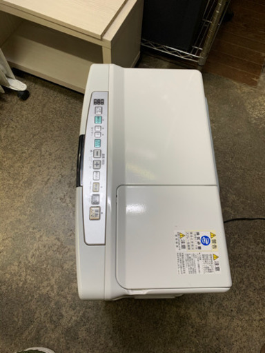2020年2月購入 コロナ 石油ファンヒーター FH-VX6719BY-W 木造17畳/コンクリート24畳まで