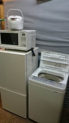 お買い得！！4点セット！！アクア　AQR-16F(W)　157L　2ドア冷凍冷蔵庫　2017年製・パナソニック　NA-F50B10　全自動洗濯機　5kg　2017年製・パナソニック　NE-MS15E3-KW　オーブントースター　2016年製・イオン　トップバリュ　BP-6XK　IH炊飯器　2016年製