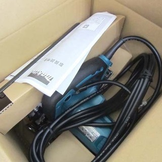 新品 マキタ AC100V 165mmマルノコ/丸ノコ LEDライト＆通電ランプ付 HS6301 makita ☆ PayPay(ペイペイ)決済可能 ☆ 札幌市 北区 屯田 