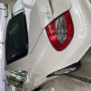 【超美車：低走行：限定車：評価4.5】W211 E250 デビューパッケージ 新品ナビ・ドラレコの画像