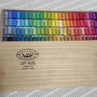 画材　ゴンドラ　ソフトパステル１００色　の画像