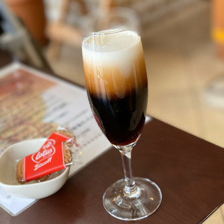 カフェ巡りしませんか!?