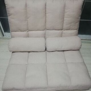ソファーベッド　ピンク
