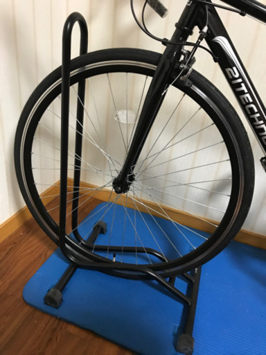自転車ロードバイク　☆空気入れ・ライト・自転車立て付き☆