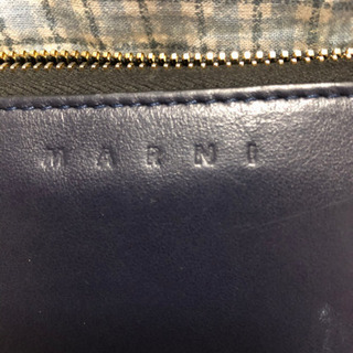 マルニの長財布   ほぼ未使用　　値下げました