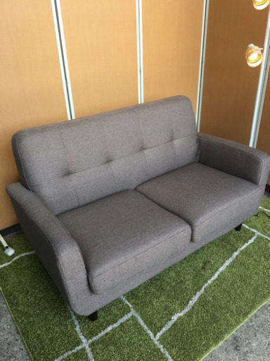 ☆モデルルーム☆展示品☆ファブリック2人掛けソファ☆ほぼ未使用、おまけ付き！