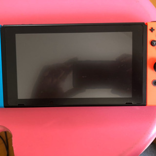 Nintendo switch 本体とソフト3本の画像