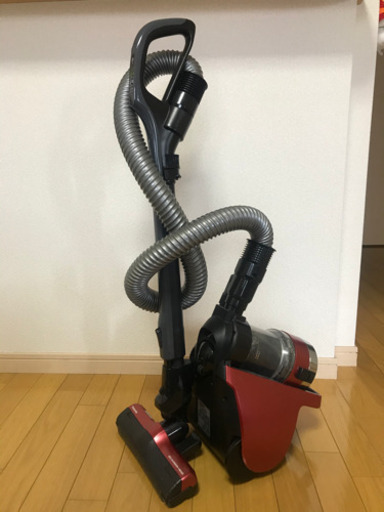 ♯東芝クリーナー　♯赤　♯付属品付き　♯自立します