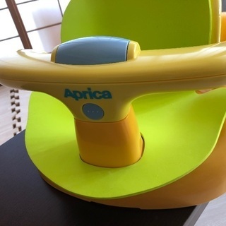 美品　バスチェア　アップリカの画像