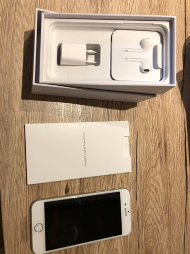 iPhone8 新品未使用 SIMフリー済み