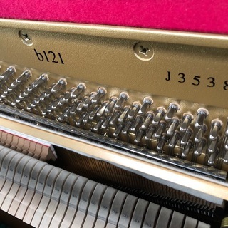 現行ﾓﾃﾞﾙ ヤマハピアノ b-121 (2012年製)【新響楽器甲子園店】の画像