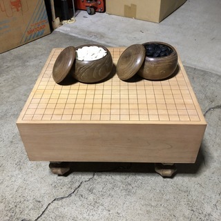 とても綺麗！高級 囲碁セット 脚付き碁盤 碁石 碁笥 ボードゲーム 