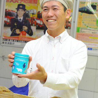 入社1年目年収400万円/肝油ドロップ販売ストアのスーパーバイザー採用/年間休日約130日の画像
