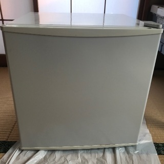 ワンドア冷蔵庫　ELSONIC ノジマ　45L ET-R0510