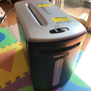交渉中→シュレッダー　FELLOWES