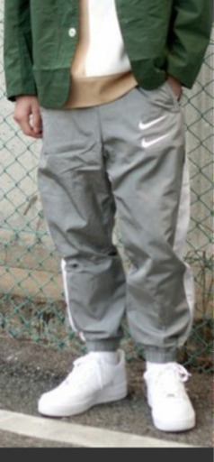 ナイキ　パンツ