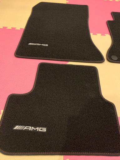 ベンツ　CLAクラス　純正フロアマット　ほぼ新品